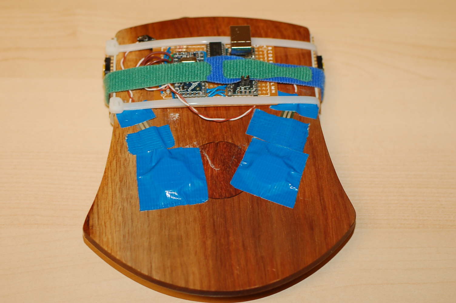 The bottom of the Hyper-Kalimba, showing the electronics.